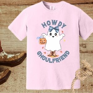 Fall women’s shirt - Howdy Ghoulfriend - relaxed fit